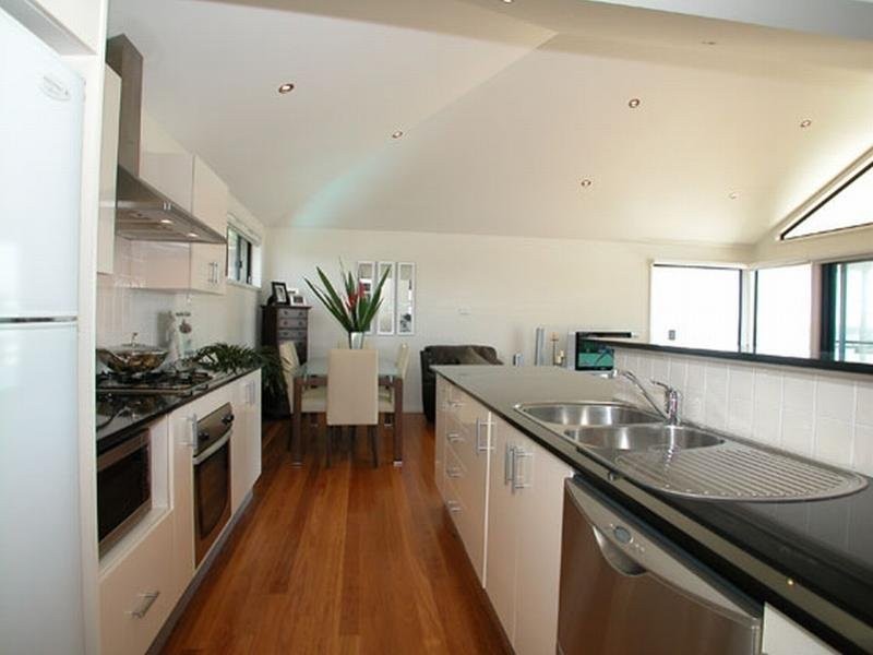 26A Little Lake Crescent, Warilla NSW 2528