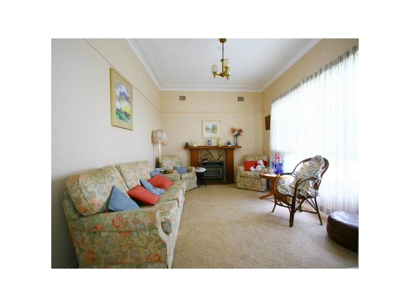 112 Ocean Street, Mount Saint Thomas NSW 2500