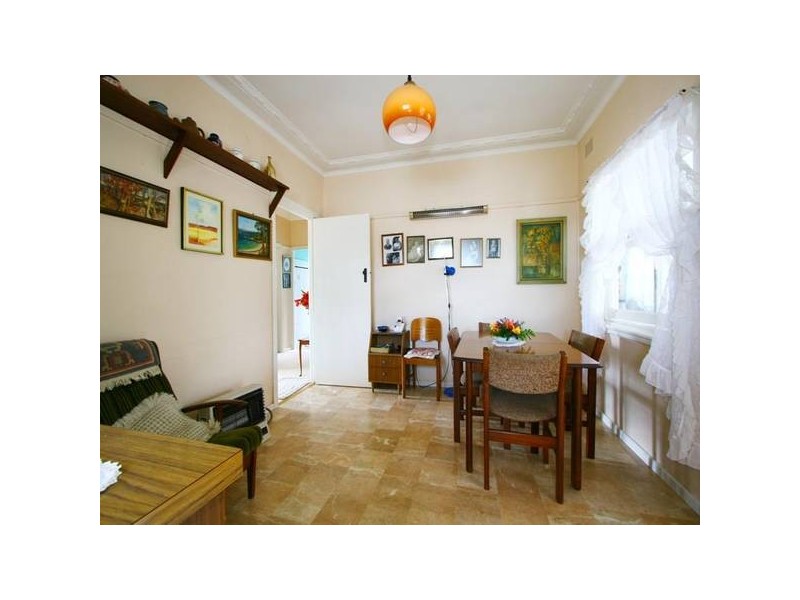 112 Ocean Street, Mount Saint Thomas NSW 2500