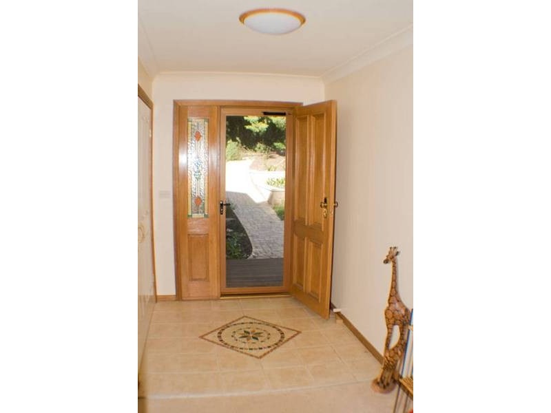62 Woodlawn Ave, Mangerton NSW 2500