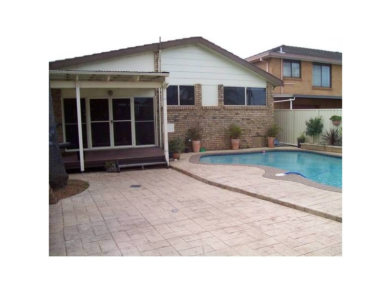 41 Palmer Avenue, Kanahooka NSW 2530