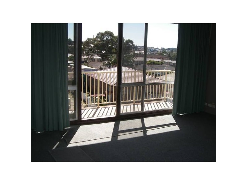 5/27 Heaslip Street, Coniston NSW 2500