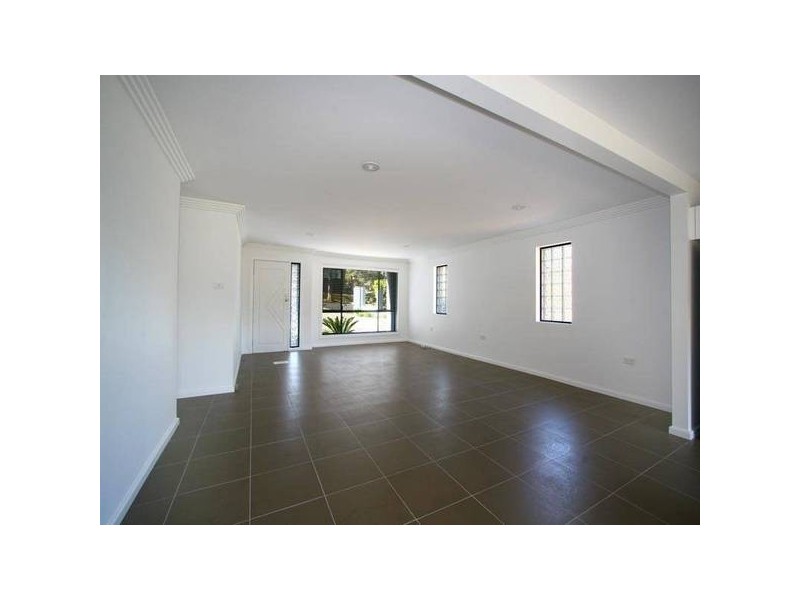 37 Joanne Street, Woonona NSW 2517
