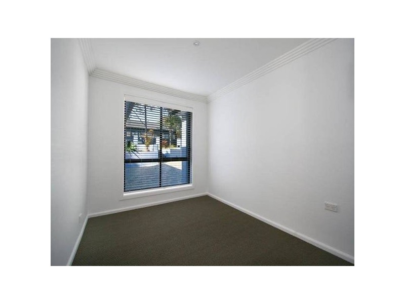 37 Joanne Street, Woonona NSW 2517