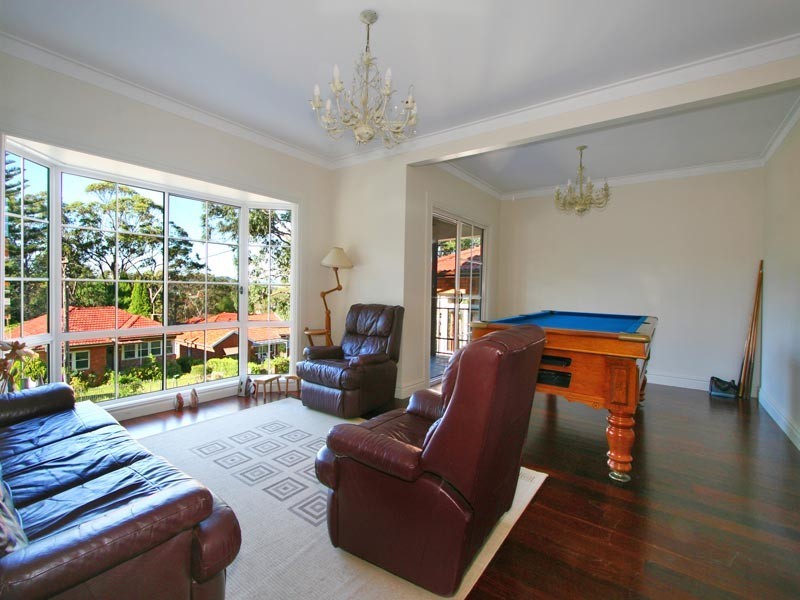 6 Walter Street, Mangerton NSW 2500