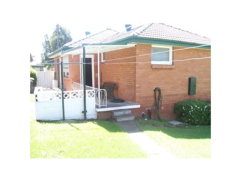 1 Truman Avenue, Dapto NSW 2530
