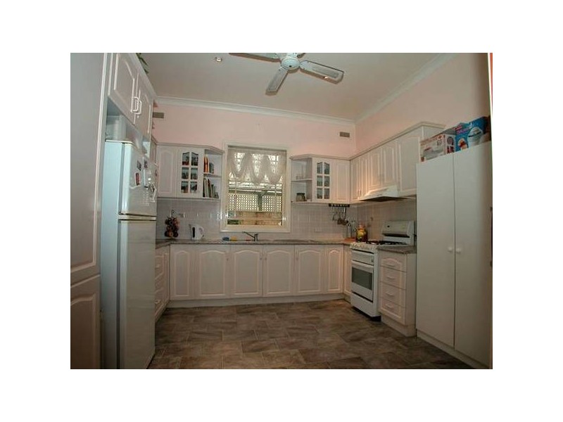 86 Marshall St, Dapto NSW 2530