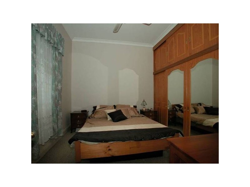 86 Marshall St, Dapto NSW 2530