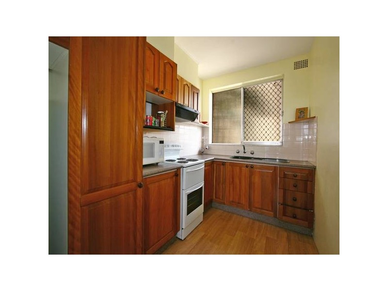 10/10 Bessell Avenue, Wollongong North NSW 2500