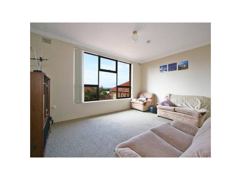 10/10 Bessell Avenue, Wollongong North NSW 2500