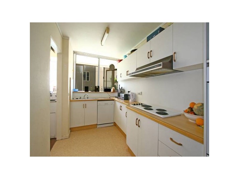 1/28 Cliff Road, Wollongong North NSW 2500