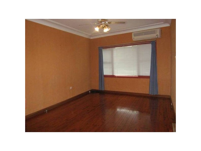 67 Duncan Street, Balgownie NSW 2519
