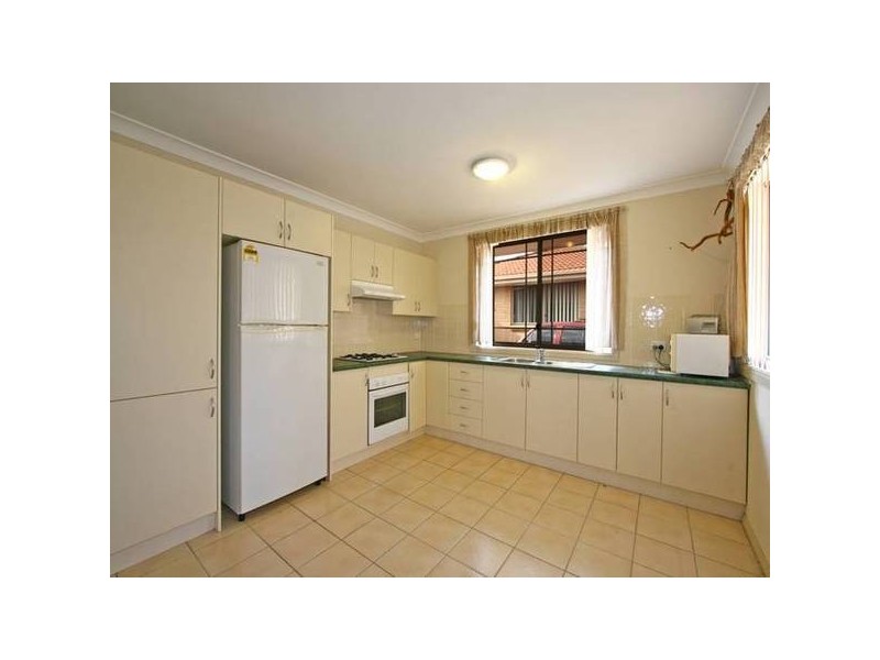 2/14 Coolgardie Street, Corrimal East NSW 2518