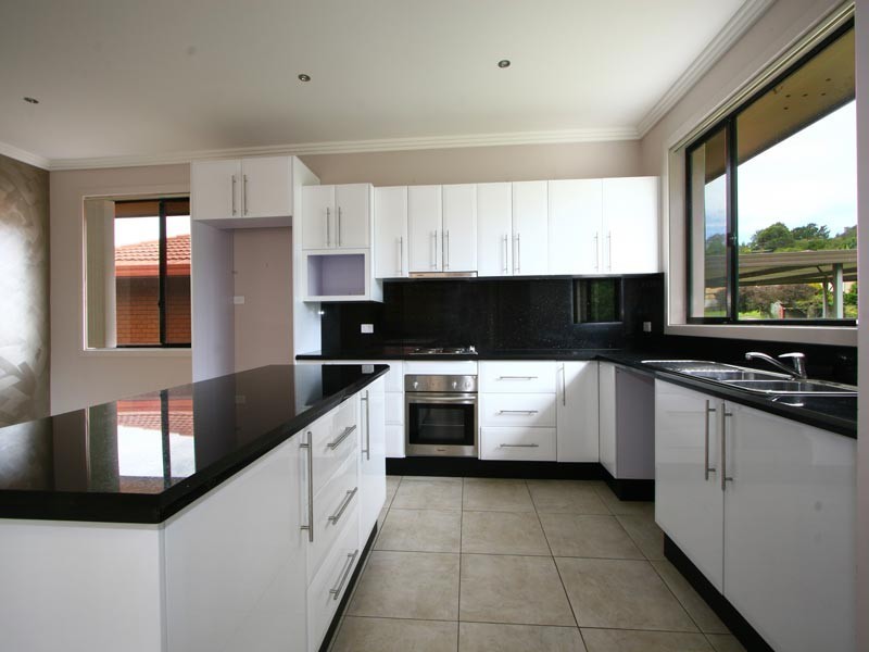 16 Cringila St, Cringila NSW 2502