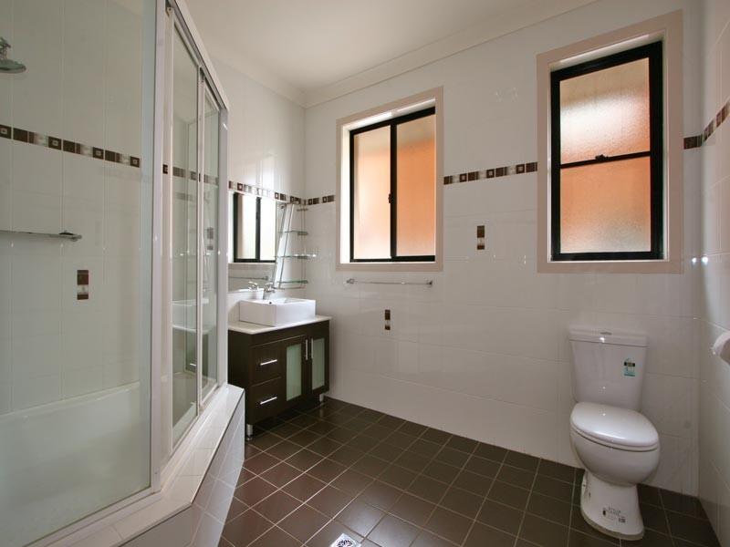 16 Cringila St, Cringila NSW 2502