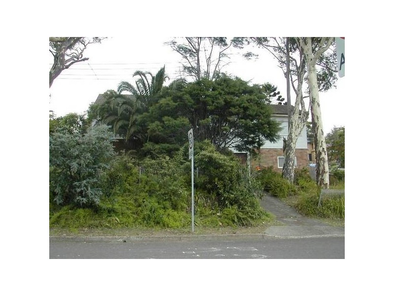 50 Heaslip St, Coniston NSW 2500