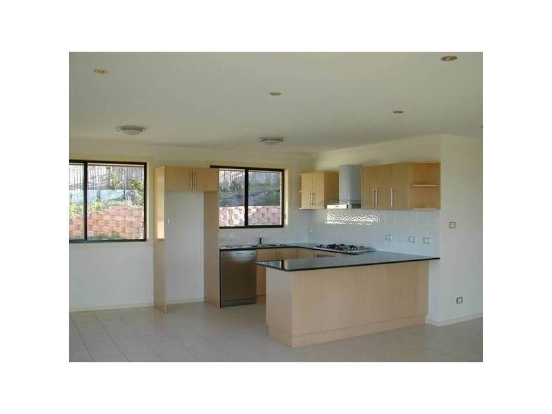 19 Tait Ave, Kanahooka NSW 2530