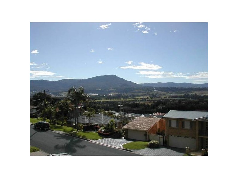 19 Tait Ave, Kanahooka NSW 2530