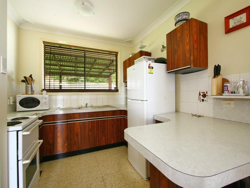 2 McDonough Avenue, Figtree NSW 2525