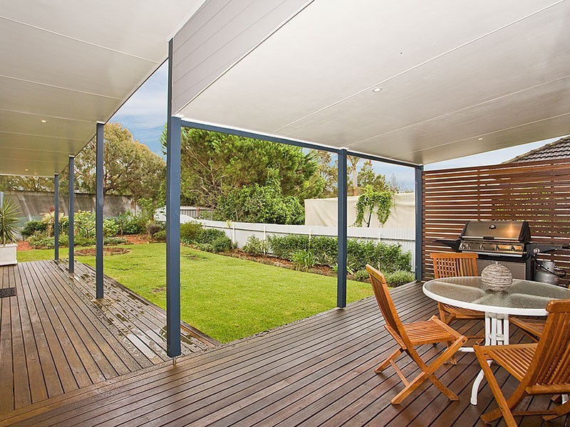 6 Oxford Road, Dapto NSW 2530