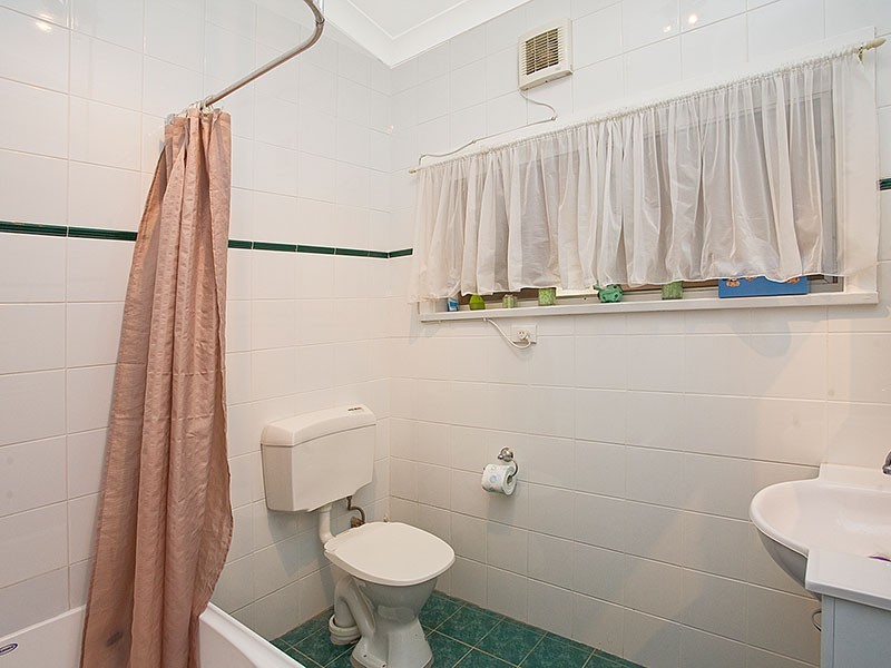 1/24 Prince Edward Drive, Dapto NSW 2530