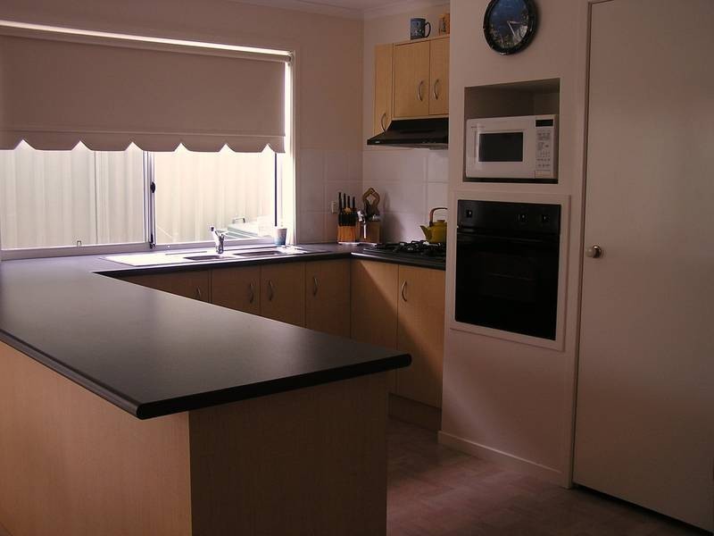 12 Herriott Crescent, Horsley NSW 2530