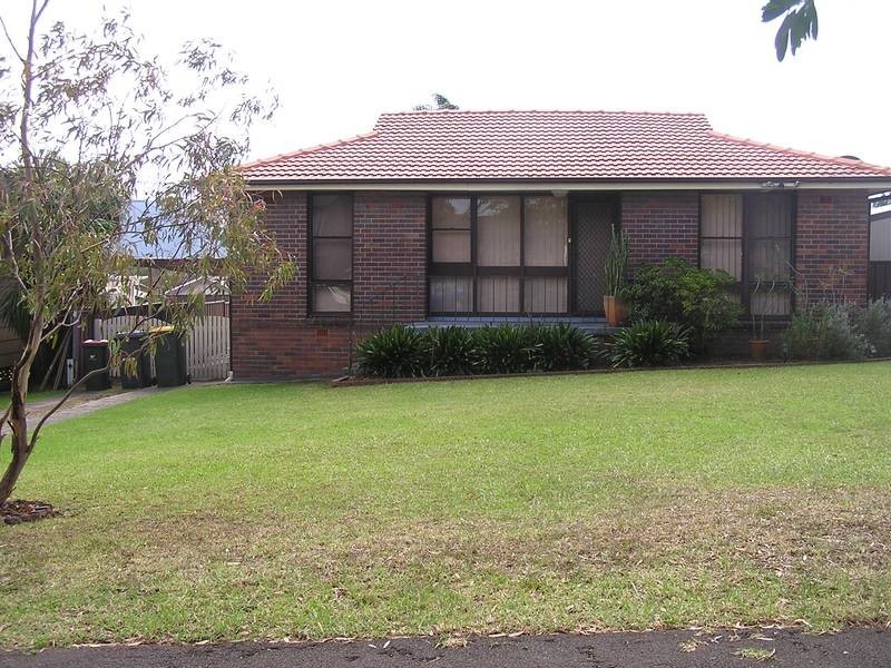 10 Alcoomie Crescent, Koonawarra NSW 2530