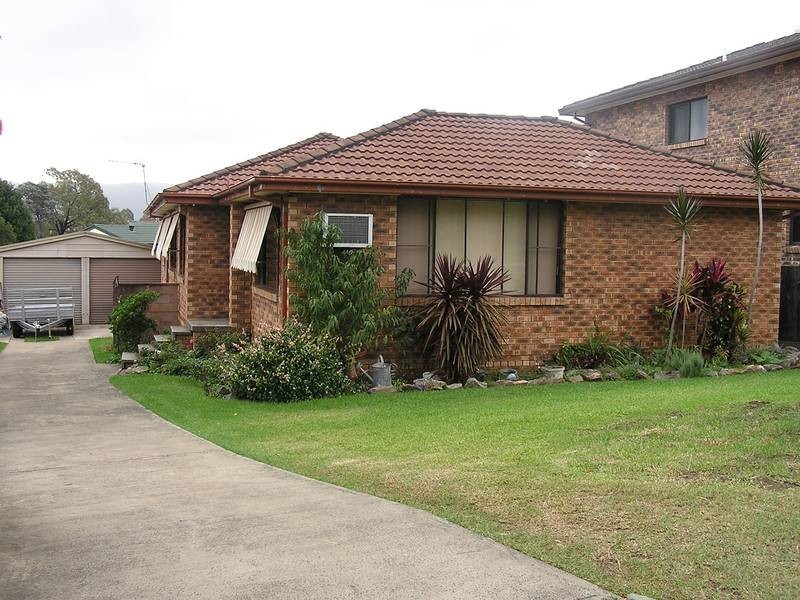 4 Crighton Place, Dapto NSW 2530