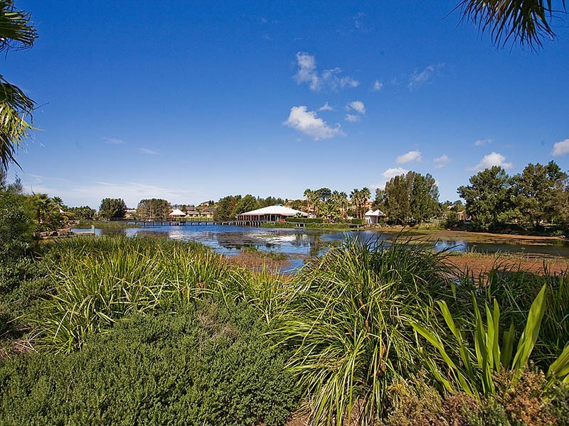 92 Stanthorpe Drive, Kanahooka NSW 2530