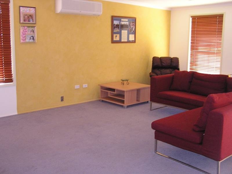 99 Robins Creek Drive, Horsley NSW 2530