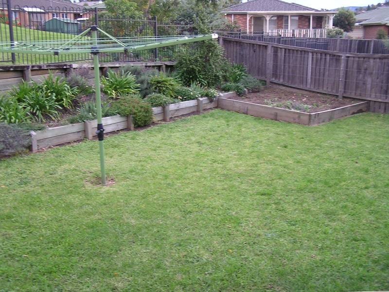 18 Hallam Close, Kanahooka NSW 2530