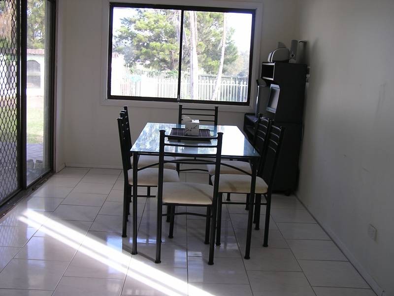 8 Sammat Avenue, Barrack Heights NSW 2528