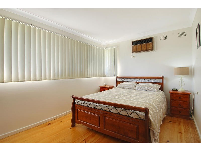 2 Kurrawa Crescent, Koonawarra NSW 2530