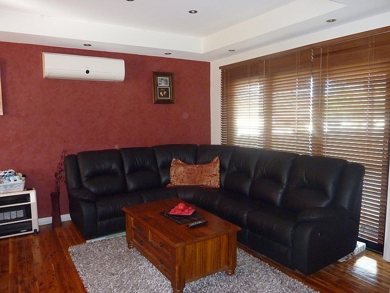 10 Avonlea Street, Dapto NSW 2530