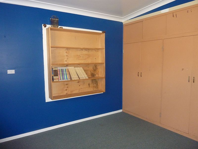 5 Albert Street, Unanderra NSW 2526