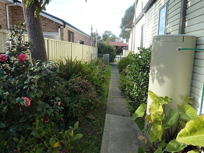 5 Albert Street, Unanderra NSW 2526