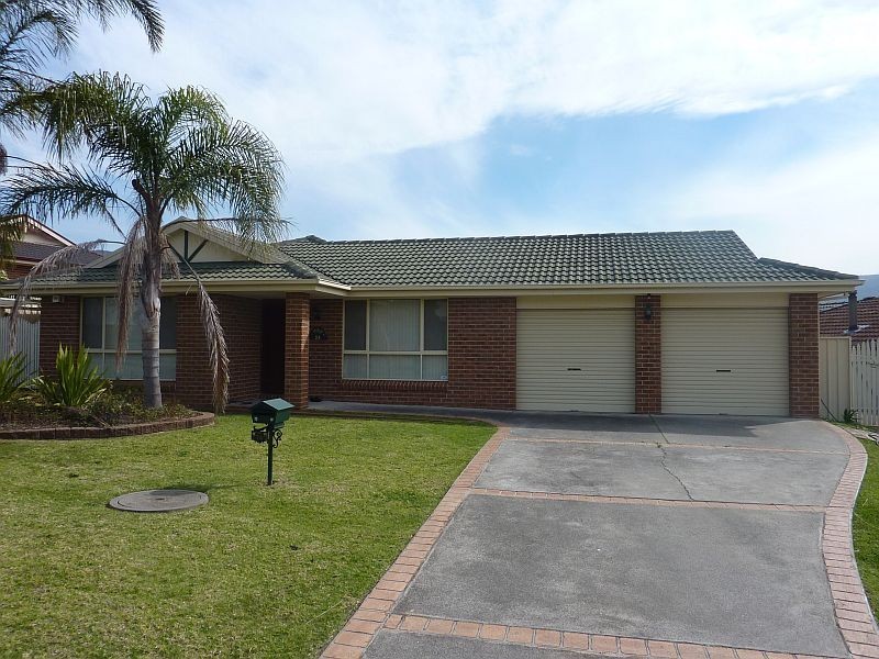 24 Ashton Vale Grove, Horsley NSW 2530