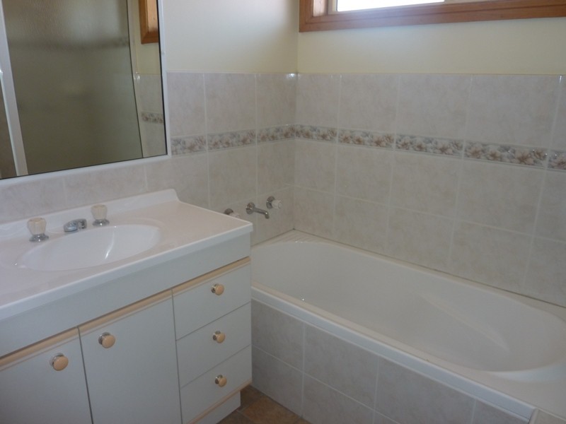 79 Vermont Road, Warrawong NSW 2502