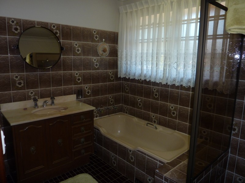 7 Ben Nevis Road, Farmborough Heights NSW 2526