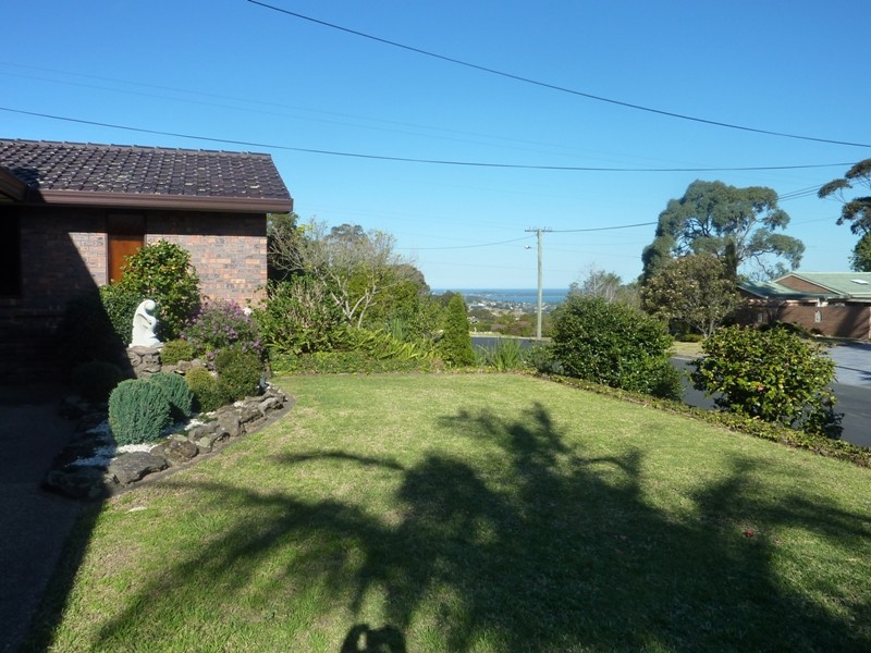 7 Ben Nevis Road, Farmborough Heights NSW 2526