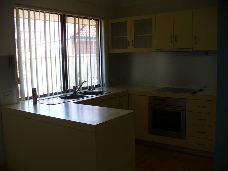 16 Jenail Place, Horsley NSW 2530