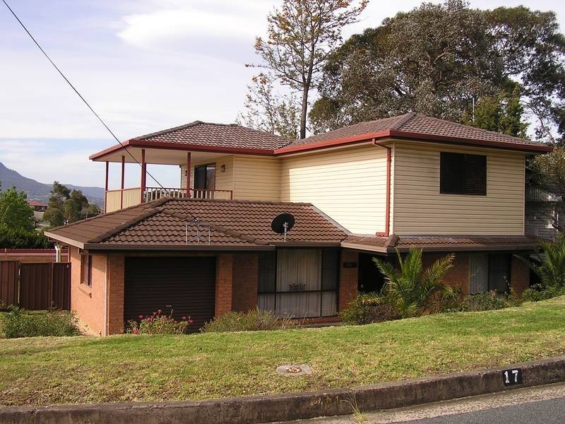 17 Burrell Crescent, Dapto NSW 2530