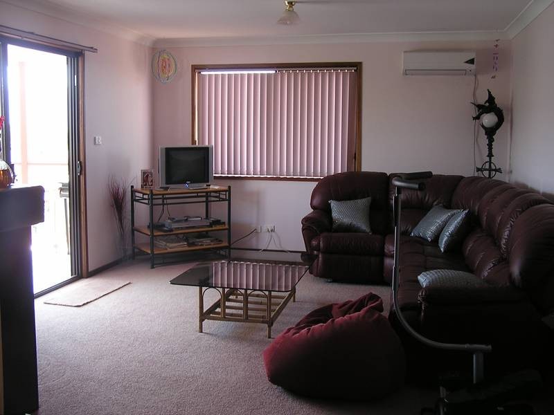 17 Burrell Crescent, Dapto NSW 2530