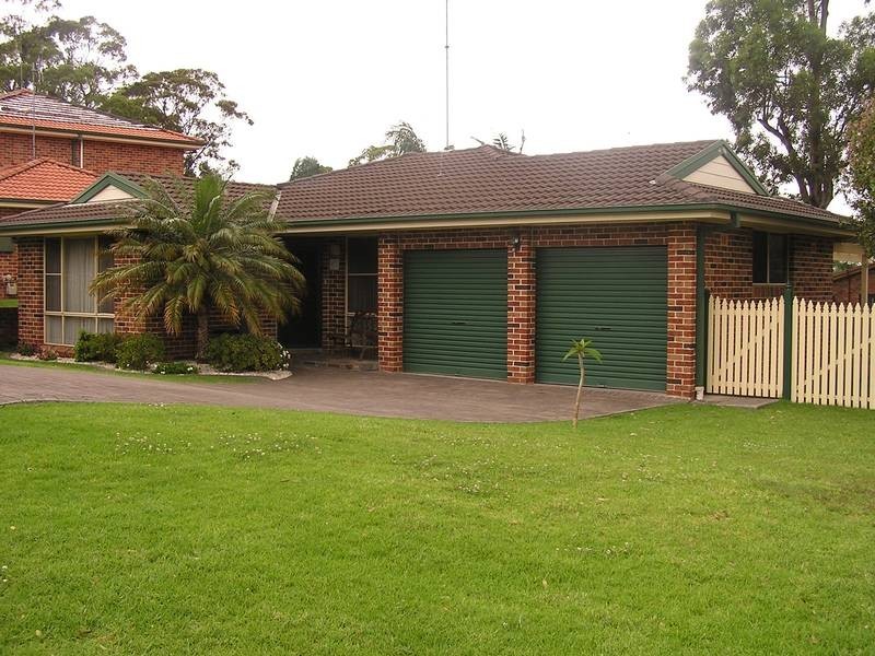 17 Carlon Crescent, Farmborough Heights NSW 2526