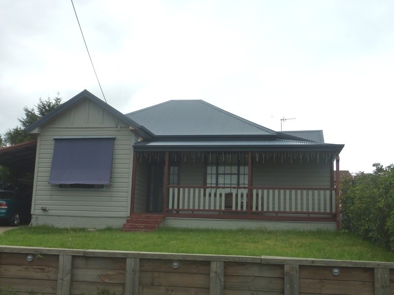 209 Princes Hwy, Dapto NSW 2530