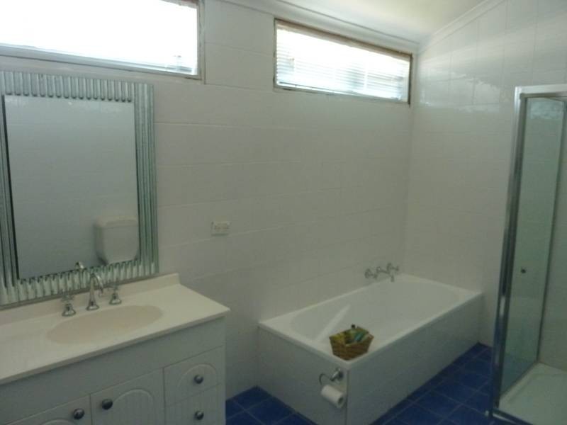 209 Princes Hwy, Dapto NSW 2530