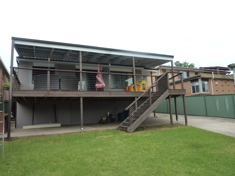 52 Henricks Parade, Mount Warrigal NSW 2528