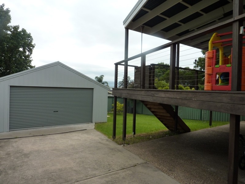 52 Henricks Parade, Mount Warrigal NSW 2528