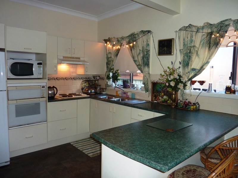 294 Shellharbour Road, Barrack Heights NSW 2528