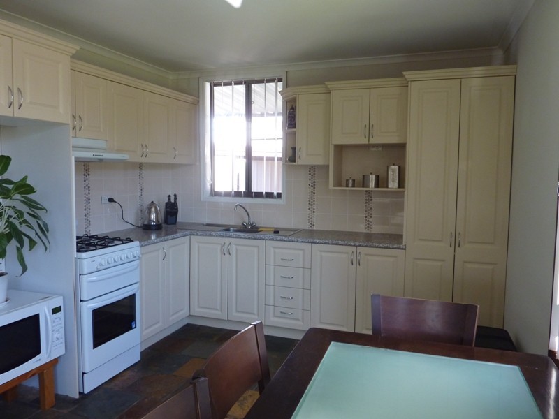 50 Barellan Avenue, Dapto NSW 2530